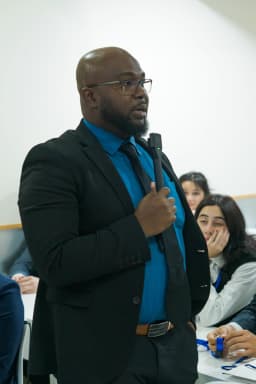 Dr. Kelvin Bovell