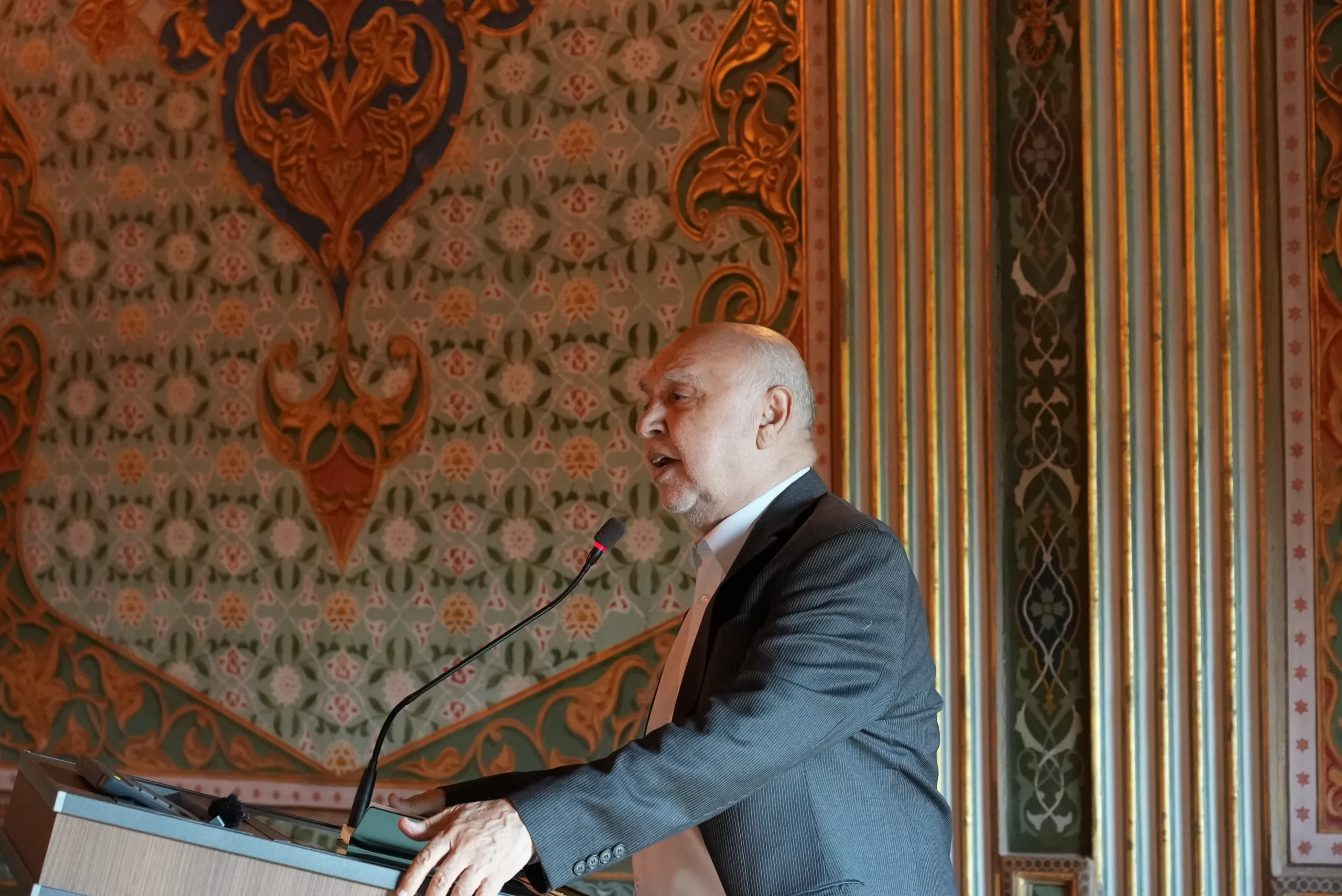 Gen (R) Javed Hassan